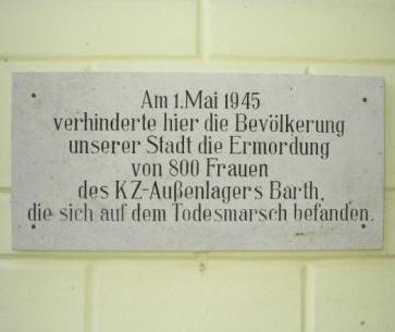 Gedenkwanderung 2008 von Barth nach Ribnitz. Foto: Eckart Kreitlow